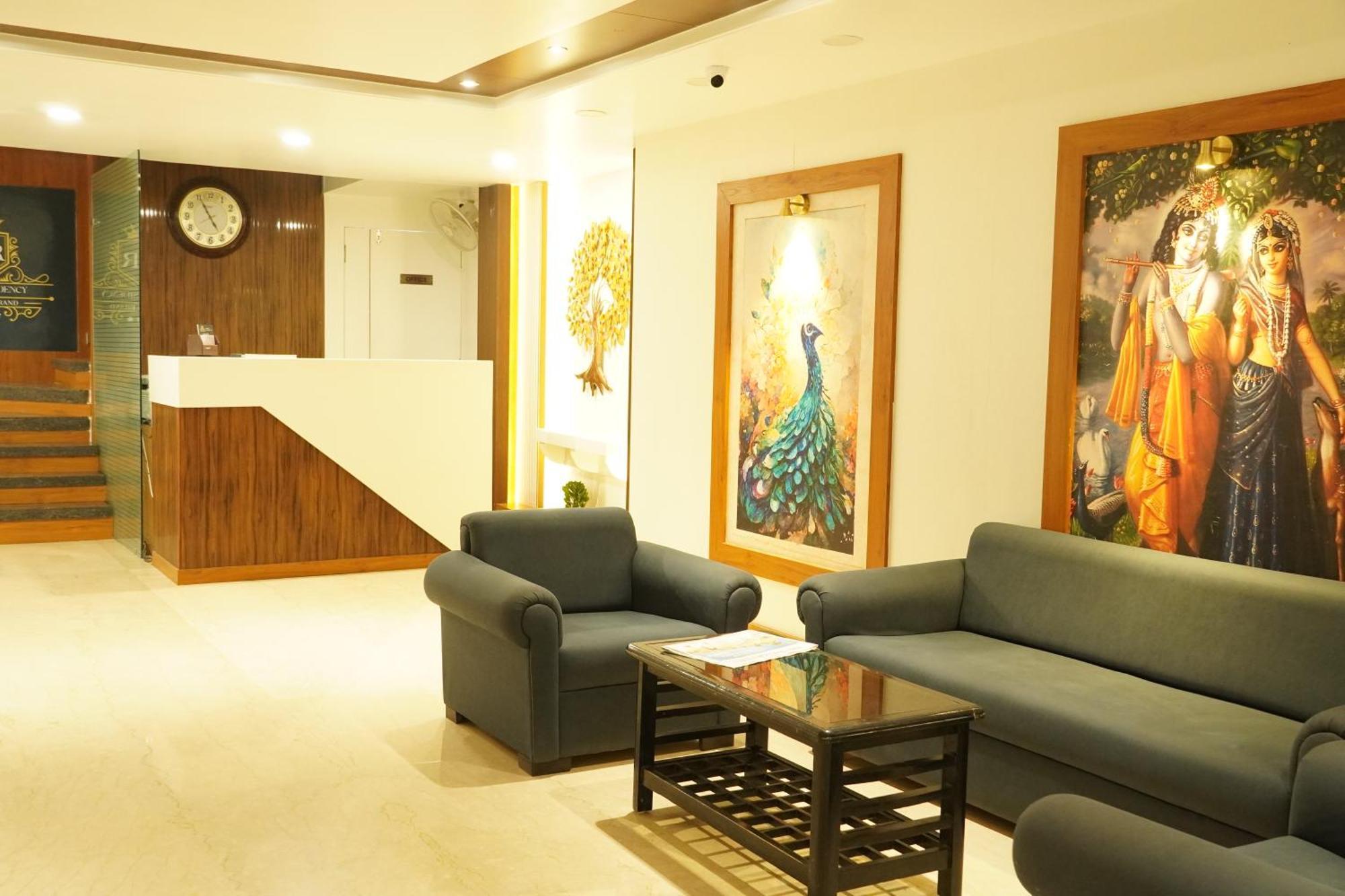 Hotel Eleven Heights Bhopal Eksteriør bilde