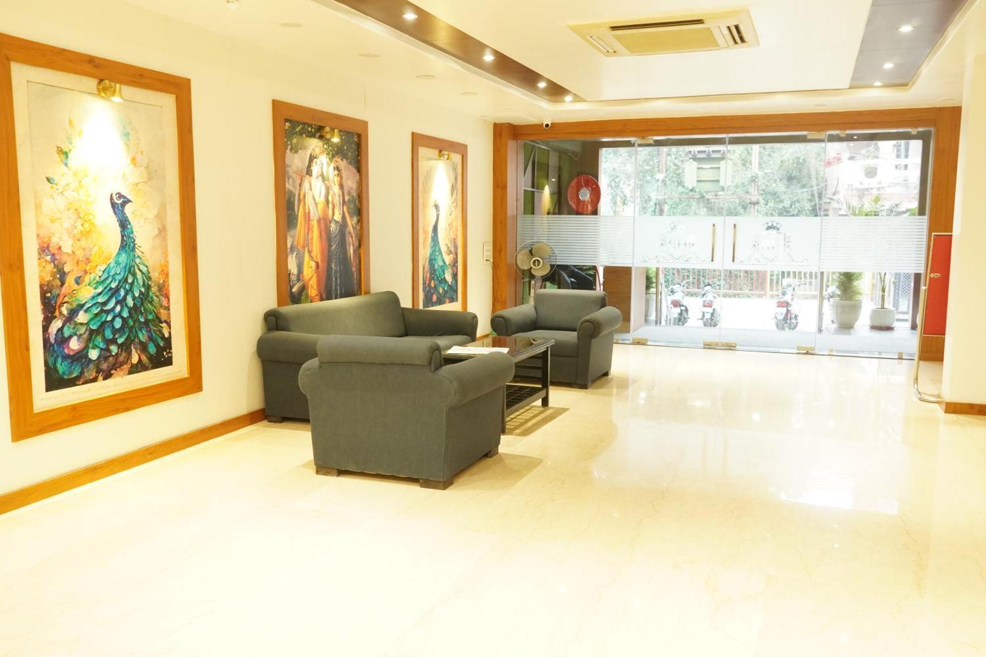 Hotel Eleven Heights Bhopal Eksteriør bilde